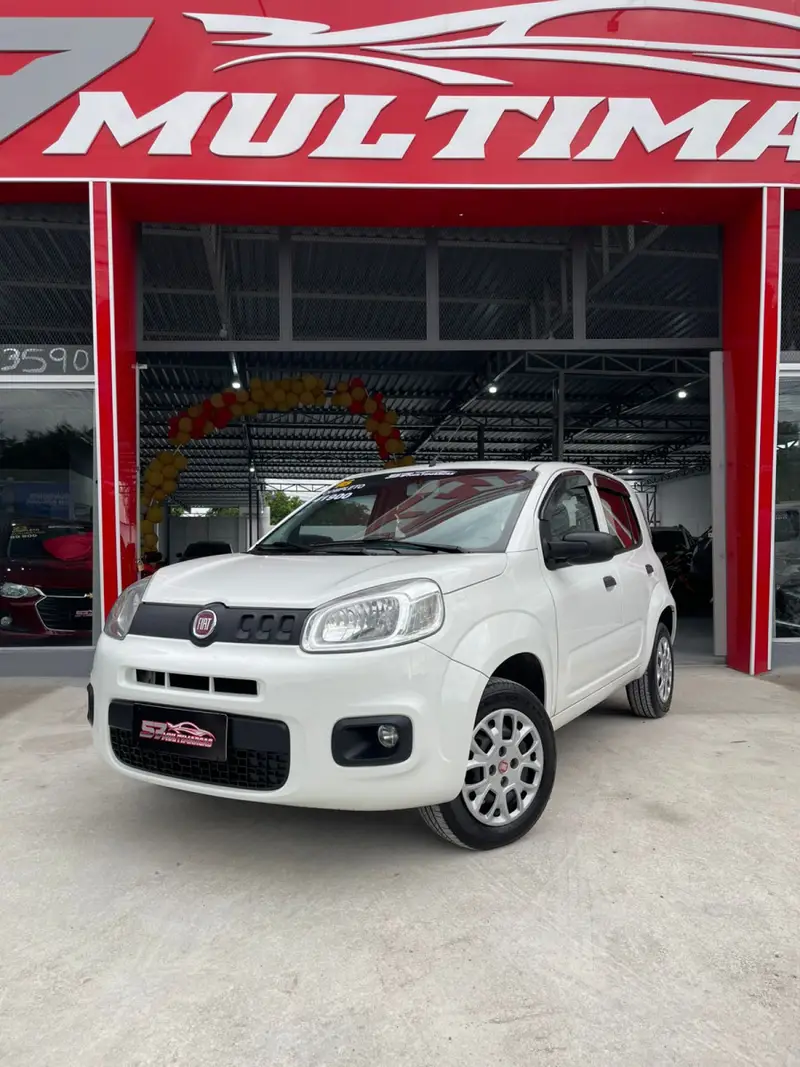 Fiat Uno Attractive 1.0 (Flex) 4p