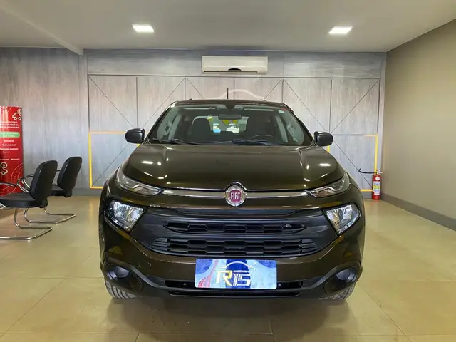 Carro Fiat Toro 2017 Freedom 2.4 TigerShark AT9 (Flex)