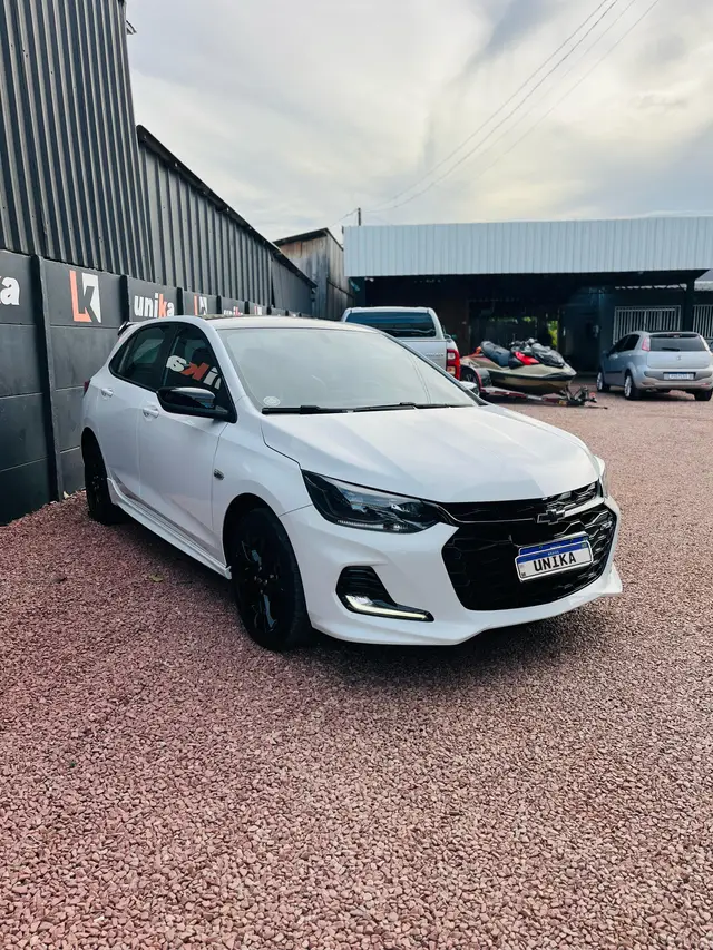 Carro Chevrolet Onix 2022 RS 1.0 Turbo