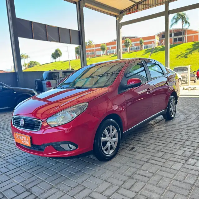 Carro Fiat Grand Siena 2017 Evo Attractive 1.4 8V (Flex)