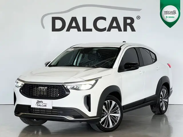 Carro Fiat Fastback 2025 Audace T200 Hybrid