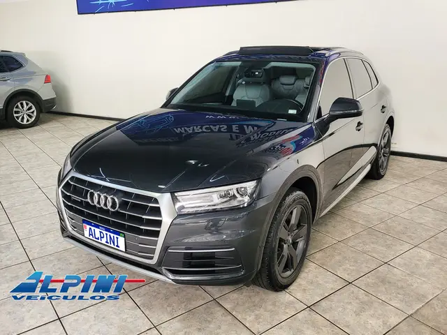 Carro Audi Q5 2018 2.0 TFSI Ambiente S Tronic Quattro