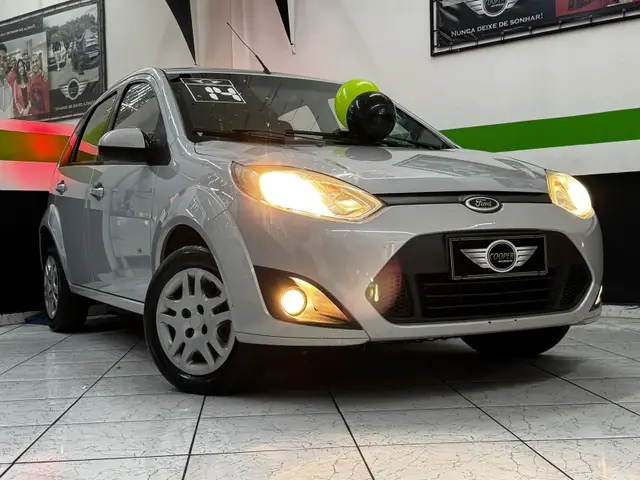 Carro Ford Fiesta Hatch 2014 SE Rocam 1.6 (Flex)