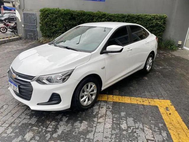 Carro Chevrolet Onix 2023 1.0