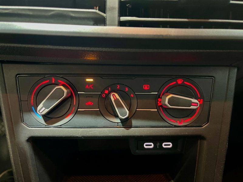 Polo Track 1.0 Flex 12V 5p