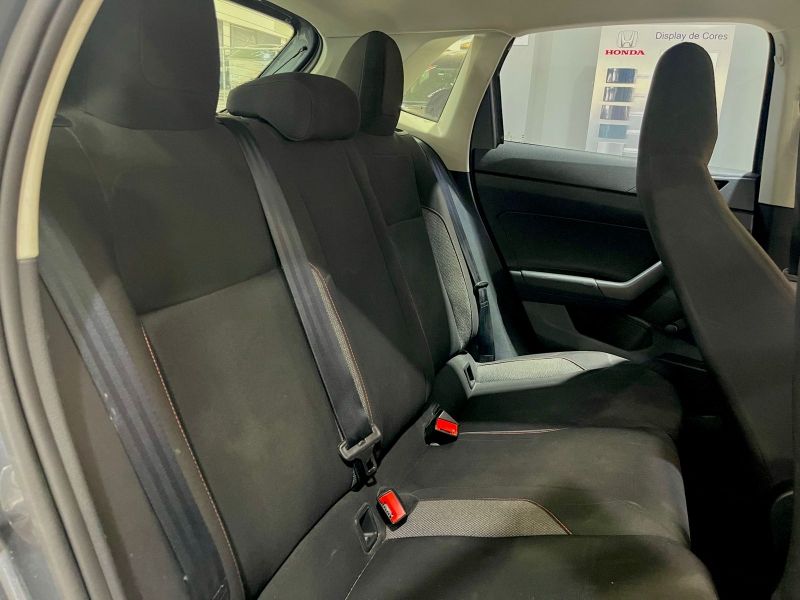 Polo Track 1.0 Flex 12V 5p