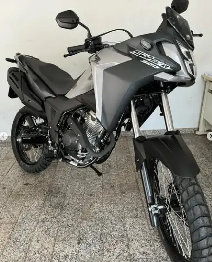 Carro Honda XRE Sahara 300 2024 ABS