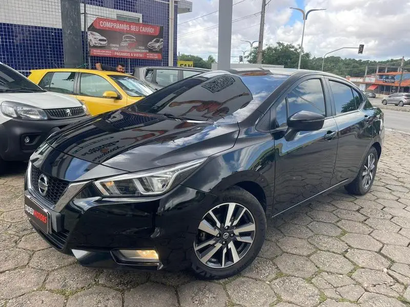 Nissan Versa Advance 1.6 (Flex) (Aut)