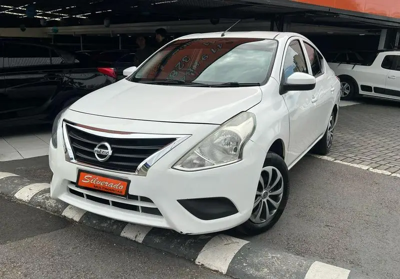 Nissan Versa 1.0 12V (Flex)