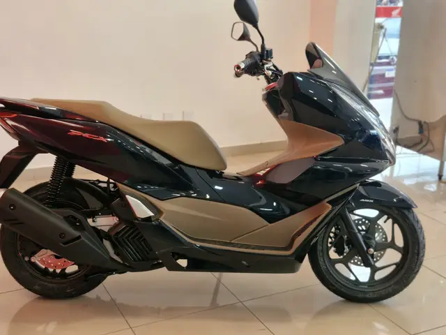 Moto Honda PCX 160 2025 DLX ABS