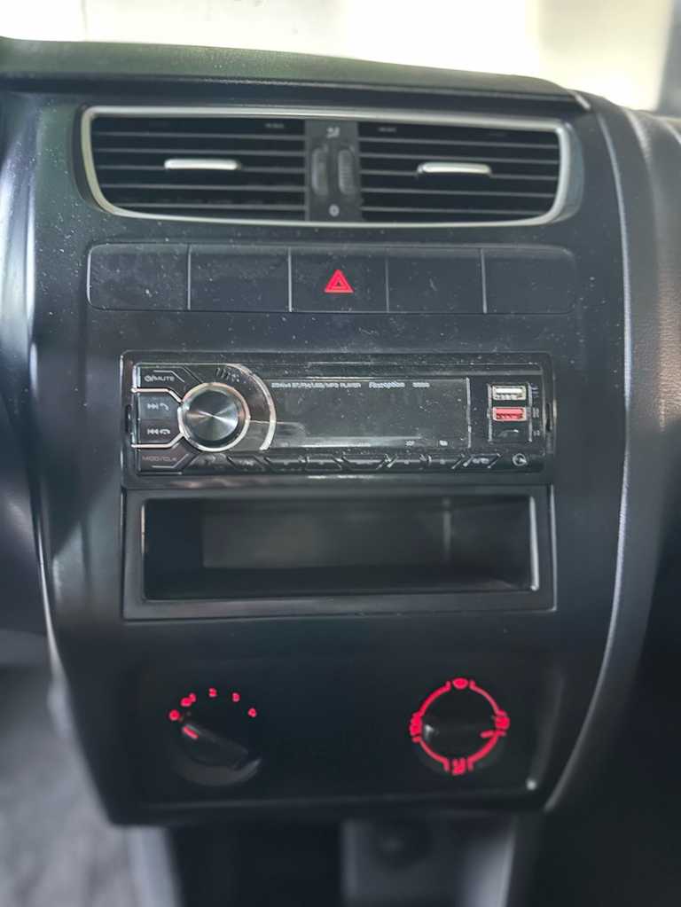 alt=
