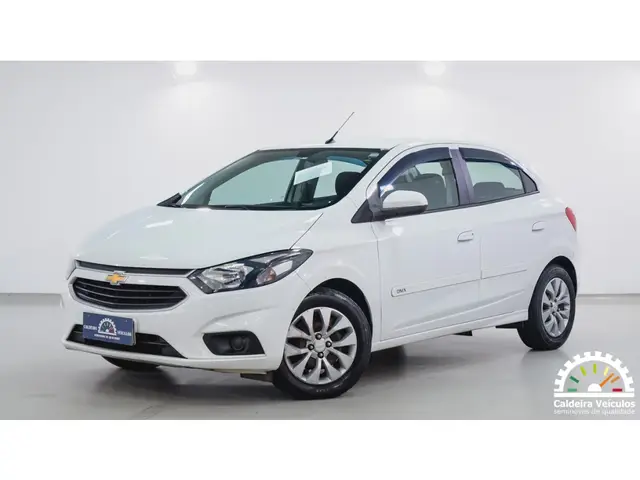 Carro Chevrolet Onix 2017 1.4 Activ SPE/4 (Aut)
