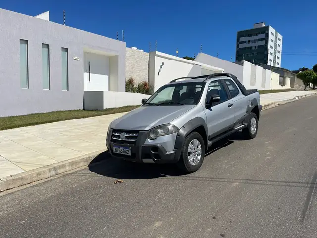 Carro Fiat Strada 2011 Adventure 1.8 16V (Flex) (Cabine Dupla)