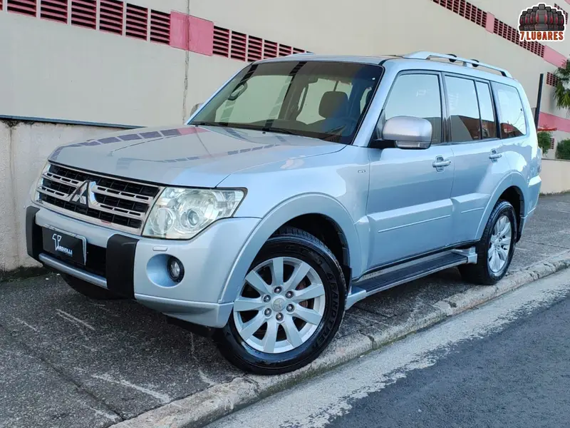 Mitsubishi Pajero Full 3.2 DI-D 5D HPE 4WD
