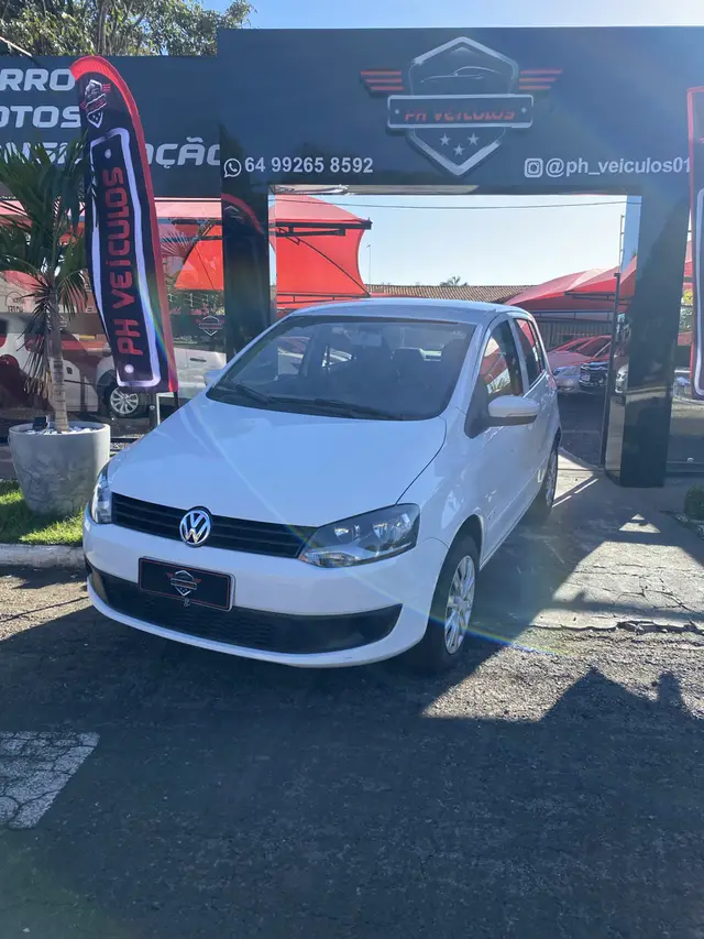 Carro Volkswagen Fox 2012 1.0 8V (Flex) 2p