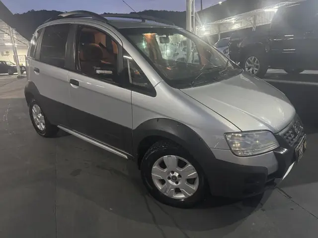 Carro Fiat Idea 2009 Adventure Locker 1.8 (Flex)