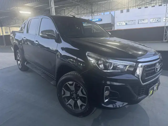 Carro Toyota Hilux Cabine Dupla 2016 Hilux 2.8 TDI SRX CD 4x4 (Aut)