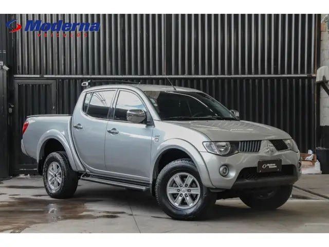 Carro Mitsubishi L200 Triton Sport 2010 L 200 Triton HPE 4x4 3.5 V6 (flex) (cab. dupla) (aut)