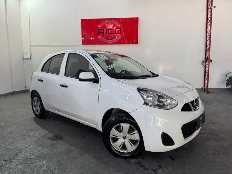 Nissan March 1.0 12V S (Flex)