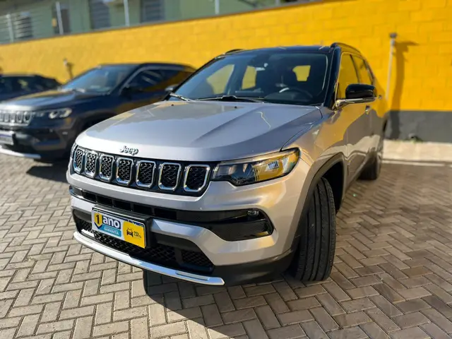 Carro Jeep Compass 2024 Limited 1.3 T270 (Aut) (Flex)