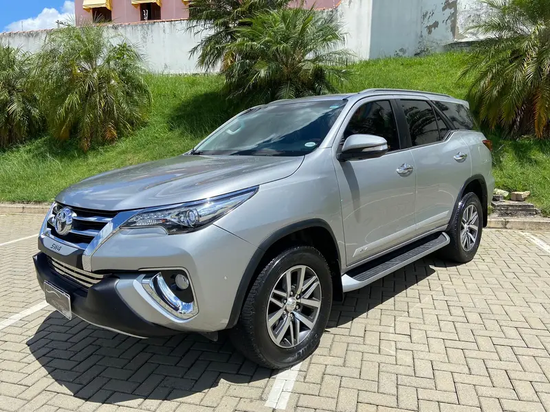 Toyota SW4 2.8 TDI SRX 7L 4x4 (Aut)