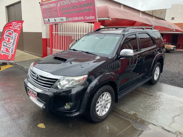 Carro Toyota Hilux SW4 2014 3.0 TDI 4x4 SRV 7L