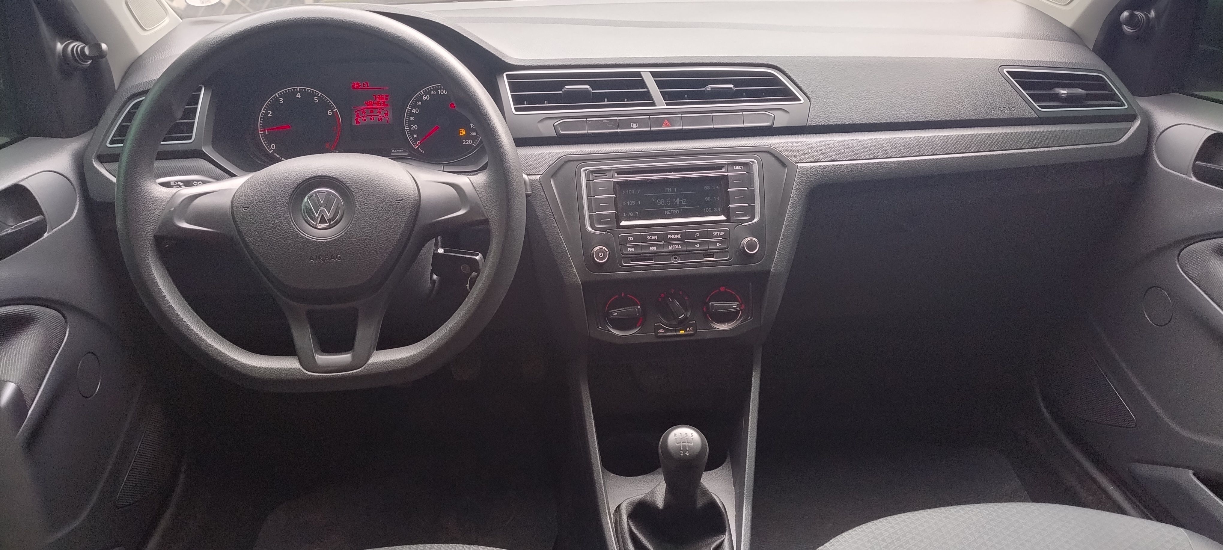 Volkswagen Voyage