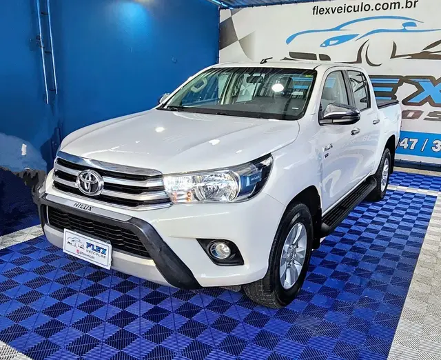 Carro Toyota Hilux Cabine Dupla 2018 Hilux 2.7 SRV CD 4x2 (Flex) (Aut)