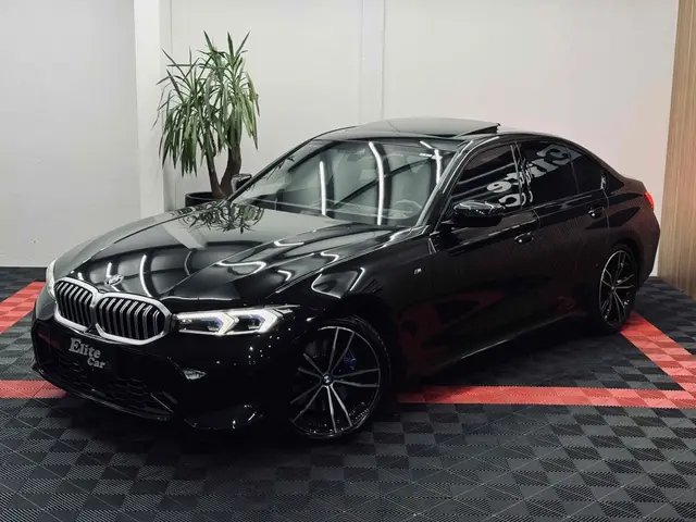 Carro BMW 320i 2023 M Sport 2.0 Turbo (Aut.)