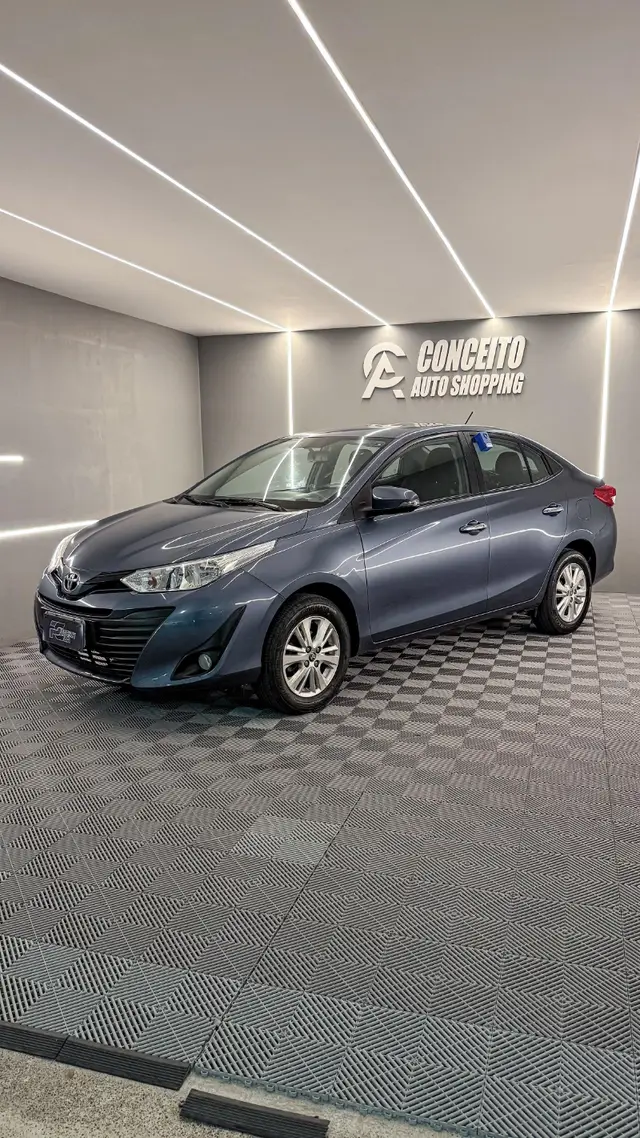 Carro Toyota Yaris Sedan 2019 1.5 XL Plus Tech CVT (Flex)