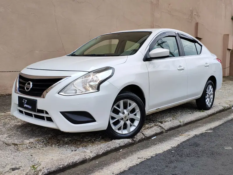 Nissan Versa 1.6 16V SL (Flex)