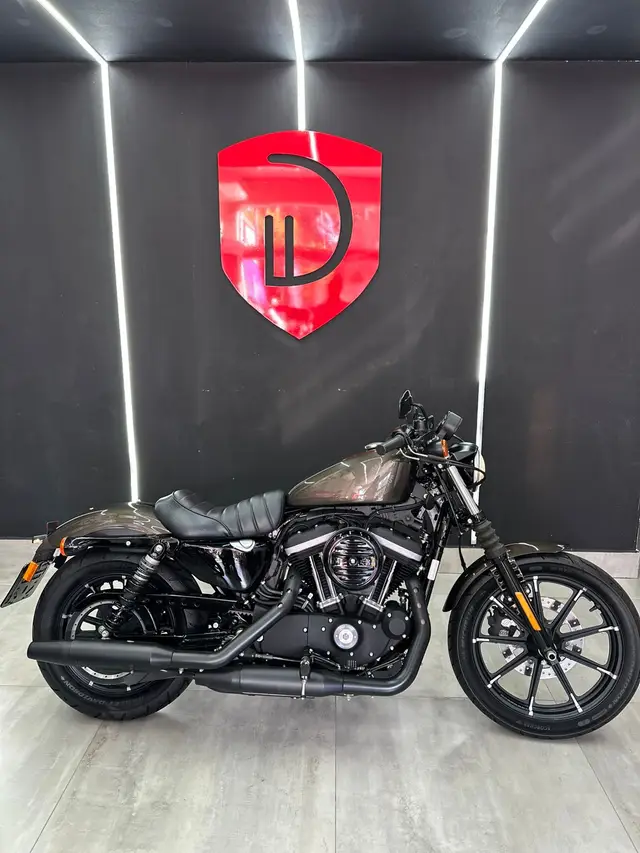 Carro Harley-Davidson Xl 883 2020 N IRON