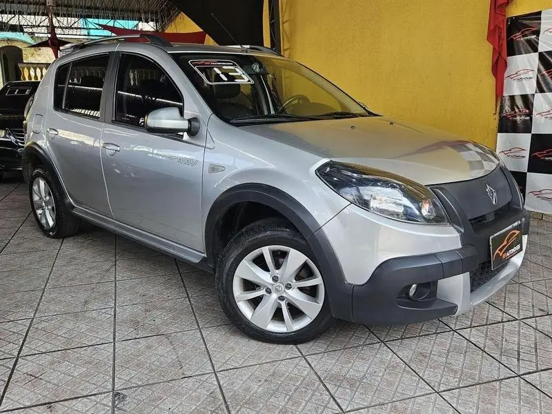 Renault Sandero Stepway 1.6 16V Hi-Flex (aut)