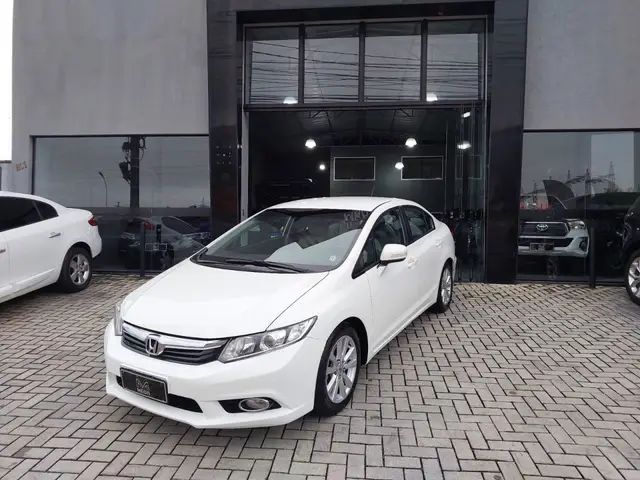 Carro Honda Civic 2014 New  LXR 2.0 i-VTEC (Aut) (Flex)