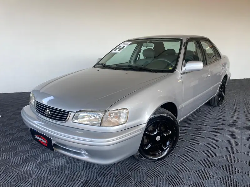 Toyota Corolla Sedan XEi 1.8 16V (aut)
