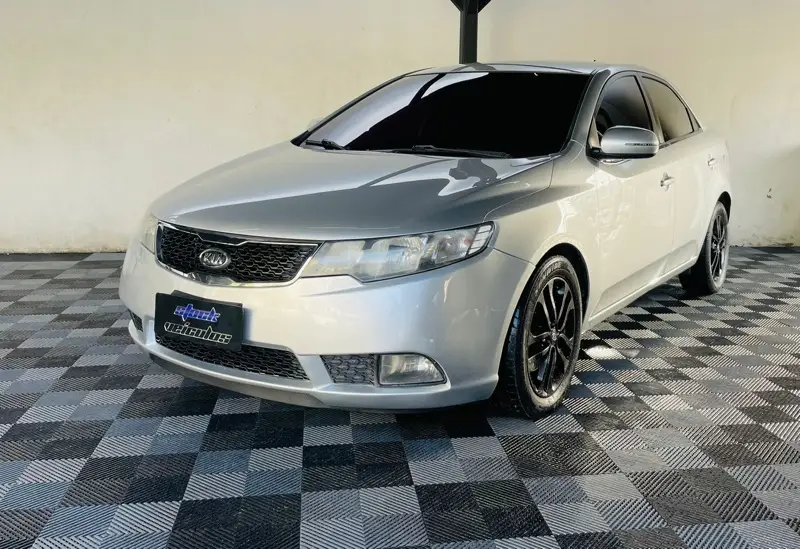 Kia Cerato EX 1.6 16V E.273(aut)