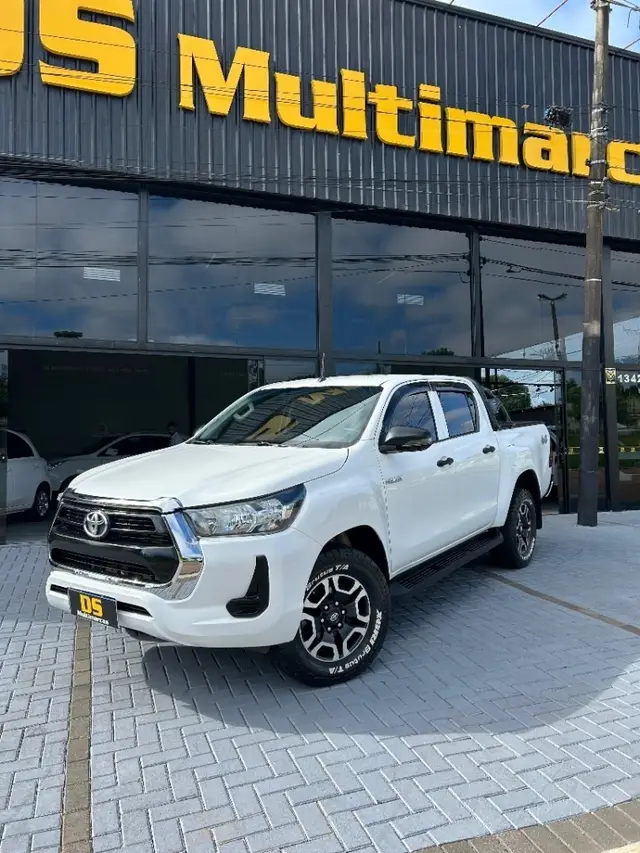 Carro Toyota Hilux Cabine Dupla 2022 STD Power Pack 2.8 TDI CD 4x4