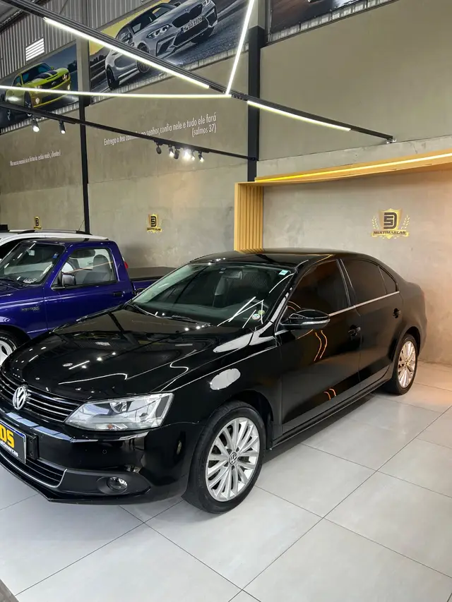 Carro Volkswagen Jetta 2011 2.0 TSI Highline DSG