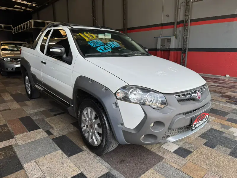Fiat Strada Adventure 1.8 16V (Flex) (Cabine Estendida)