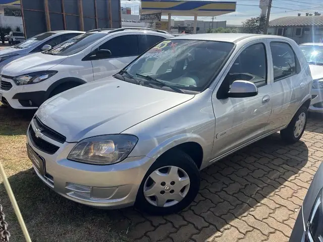 Carro Chevrolet Celta 2013 LT 1.0 (Flex)