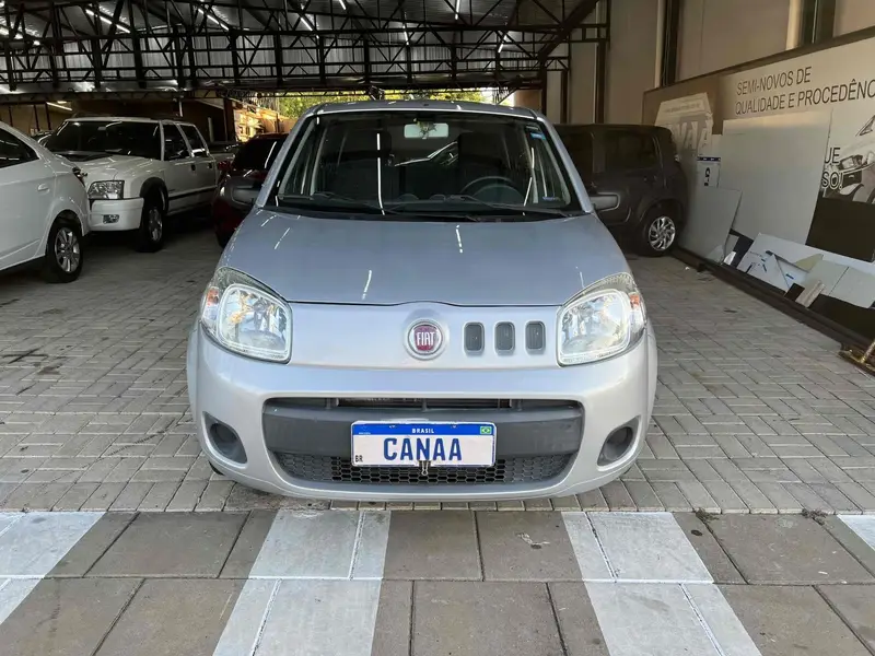 Fiat Uno Vivace 1.0 8V (Flex) 4p