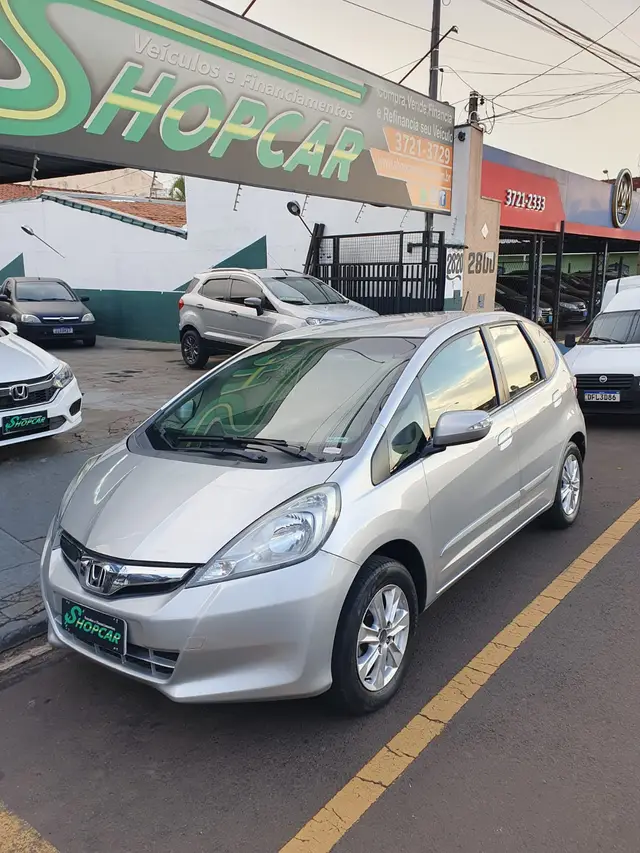 Carro Honda Fit 2013 LX 1.4 (flex)