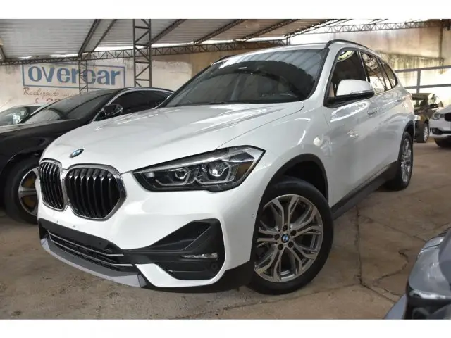 BMW X1 2.0 sDrive20i X-Line ActiveFlex