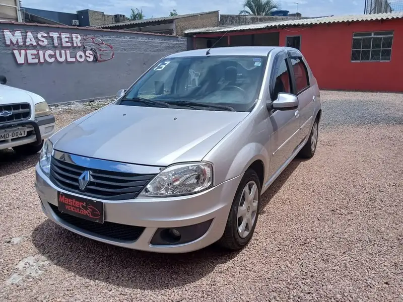 Renault Logan Expression 1.0 16V (flex)