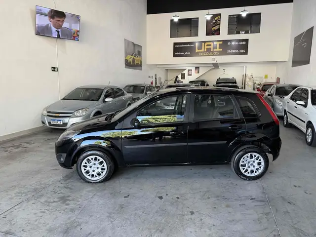 Carro Ford Fiesta Sedan 2011 1.0 (Flex)