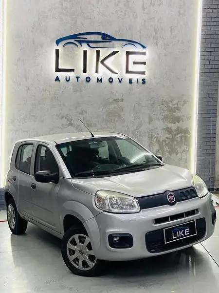 Fiat Uno Attractive 1.0 (Flex) 4p