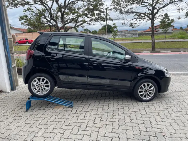 Carro Volkswagen Fox 2014 1.6 VHT Rock in Rio (Flex)