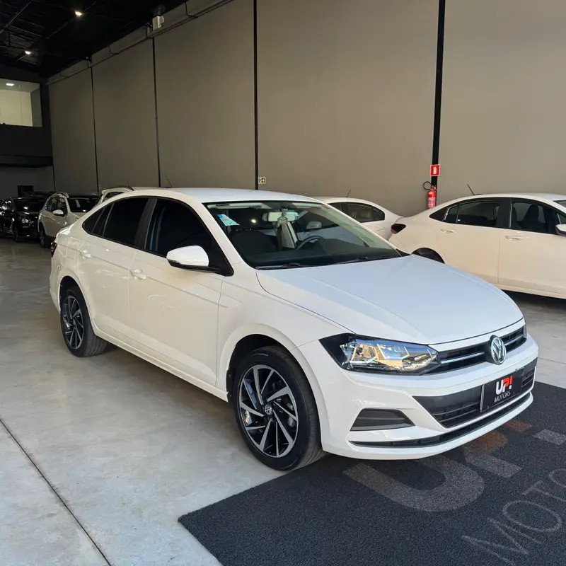Volkswagen Virtus 1.6 MSI (Flex) (Aut)