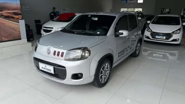 Carro Fiat Uno 2012 Sporting 1.4 8V (Flex) 2p
