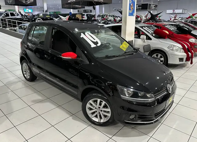 Carro Volkswagen Fox 2019 1.6 MSI Connect I-Motion (Flex)
